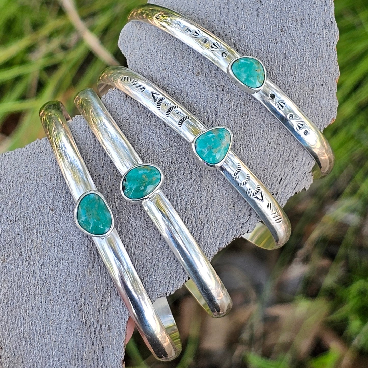 6 1/4" Sterling Silver Cuff with Kingman Turquoise – Smooth Band, Freeform Cabochon