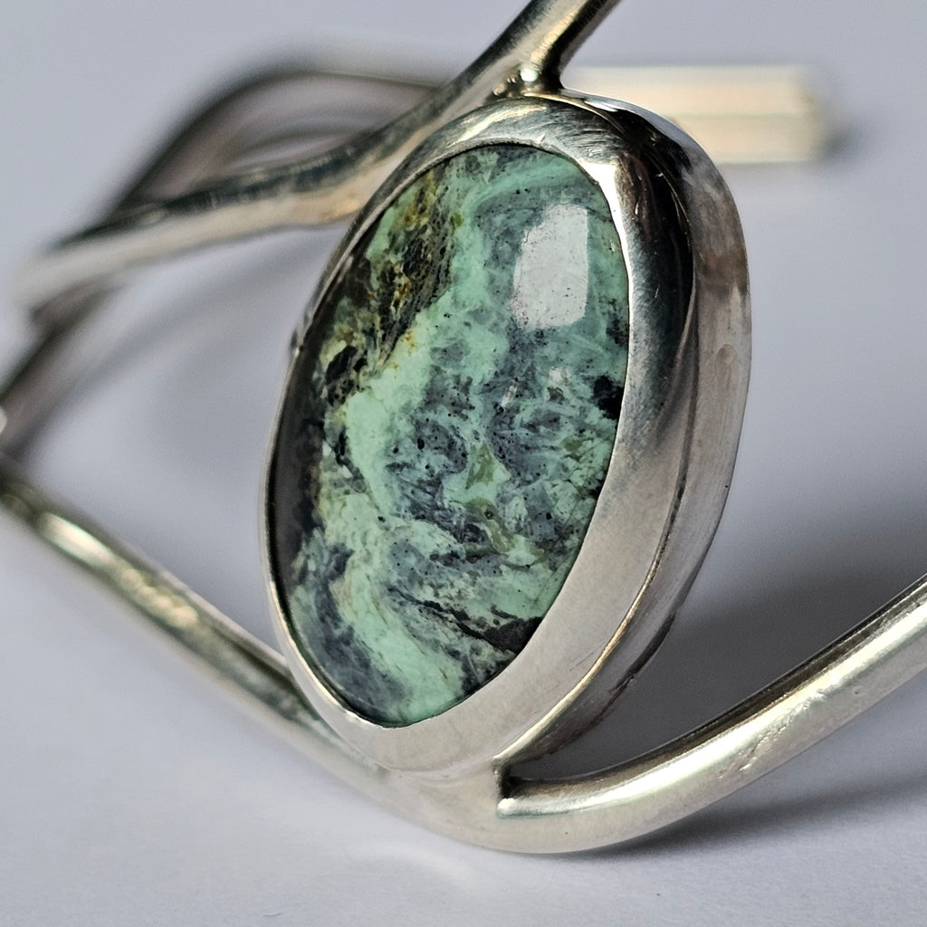 Sterling Silver Cuff Bracelet with Stone – 7 Inches