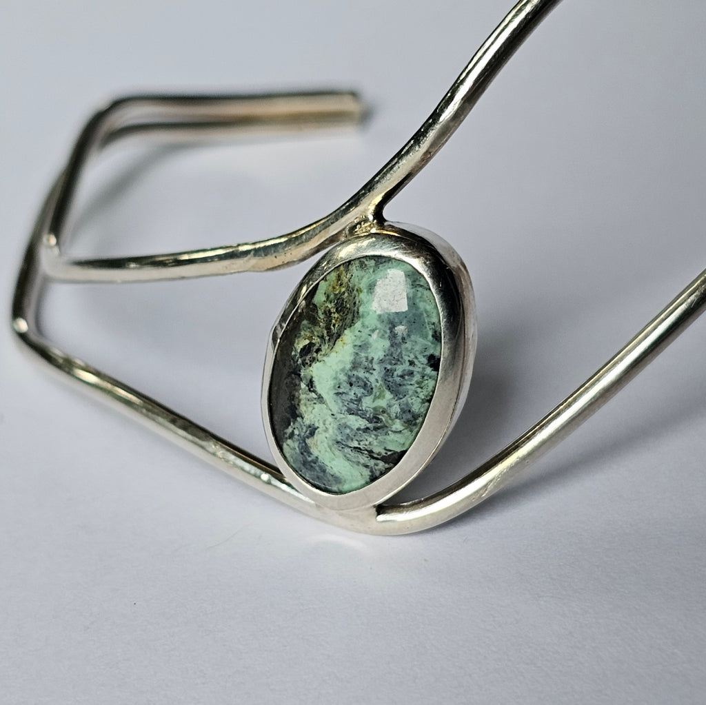 Sterling Silver Cuff Bracelet with Stone – 7 Inches