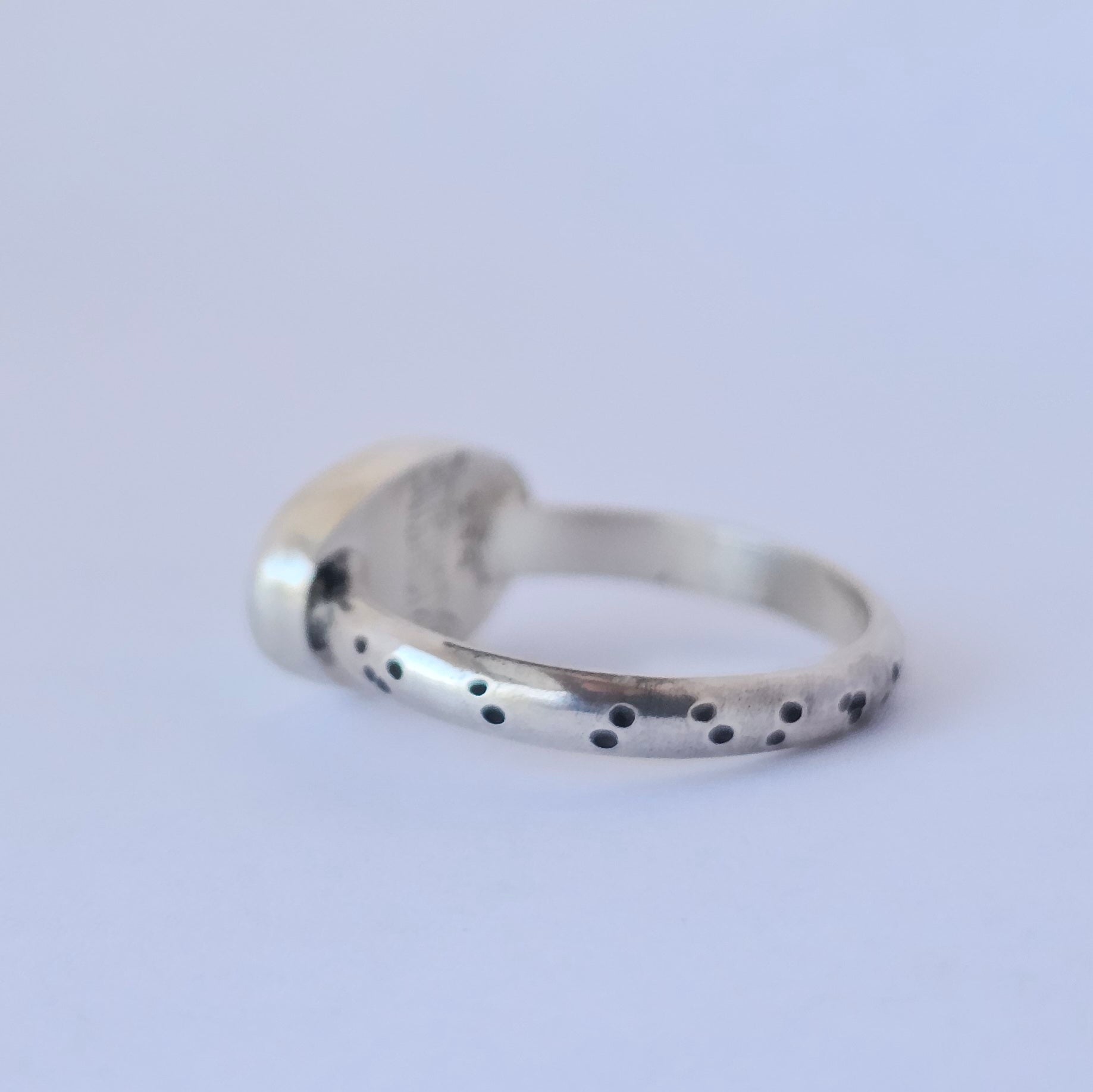 Turquoise Sterling Silver Ring – Textured Band – Size 7.5
