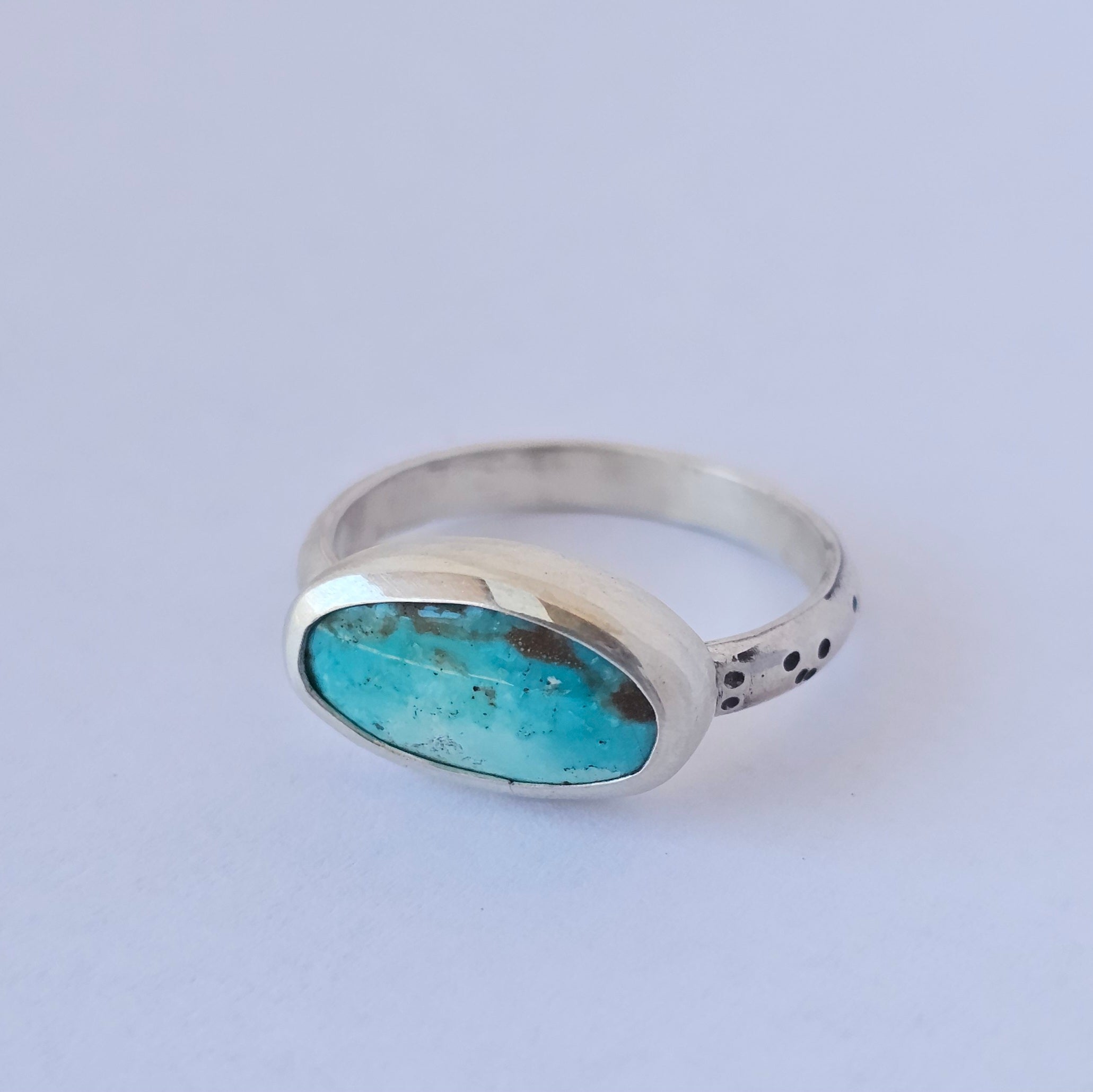 Turquoise Sterling Silver Ring – Textured Band – Size 7.5